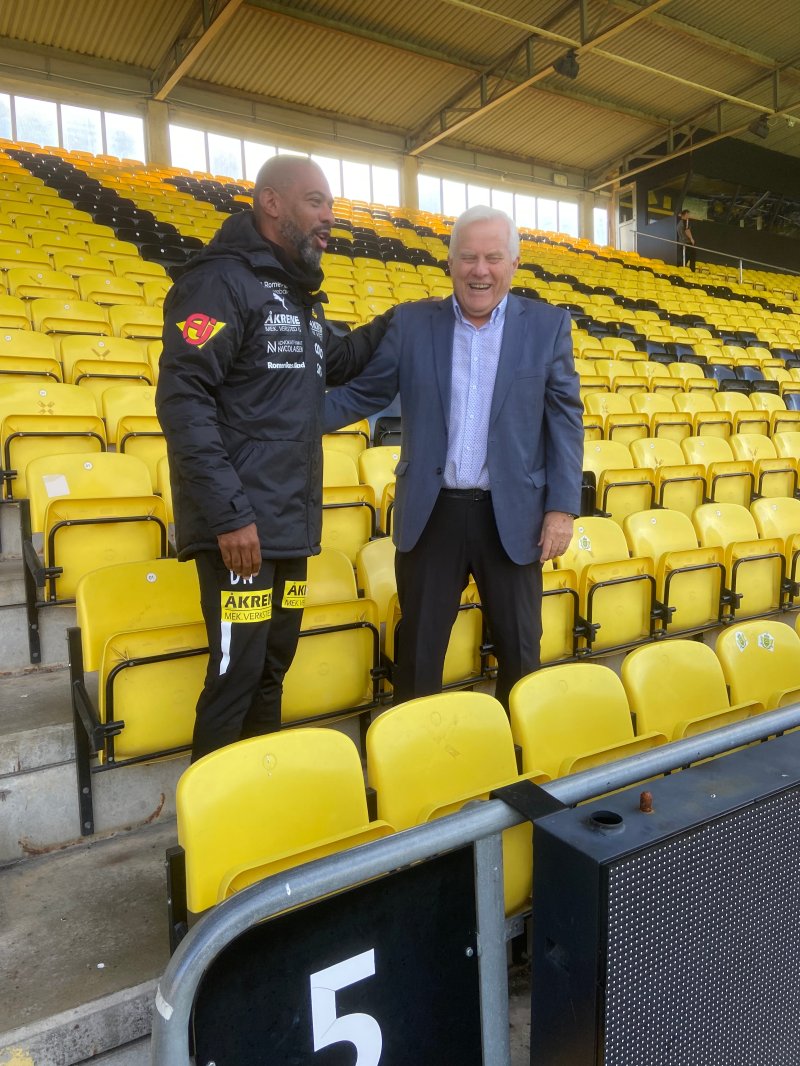 MØTTES: David Nielsen og Ivar Hoff hilste på hverandre før torsdagens trening. Foto: Morten Stokstad