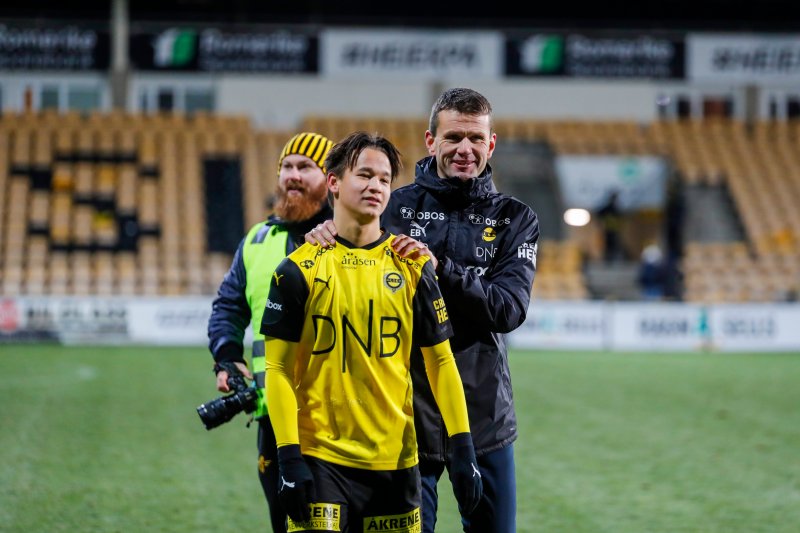 FIKK SKRYT: Eirik Bakke var godt fornøyd med Daniel Skaaruds innhopp. Foto: Frederik Ringnes / NTB