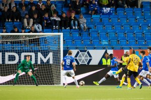 Simen Kind Mikalsen scorer mot Molde