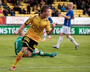 Simen Kind Mikalsen scorer mot Sarpsborg 08