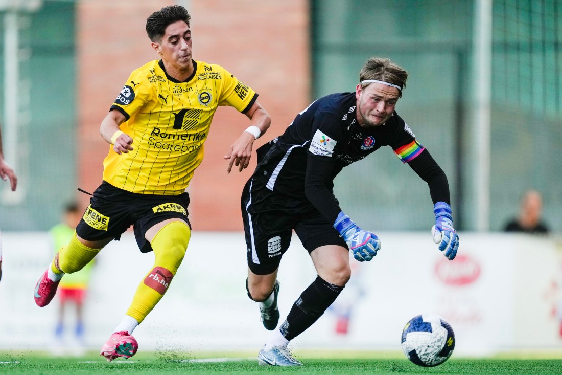 DEBUT: Angelos fikk sin A-lagsdebut i NM-kampen mot Lørenskog i fjor.