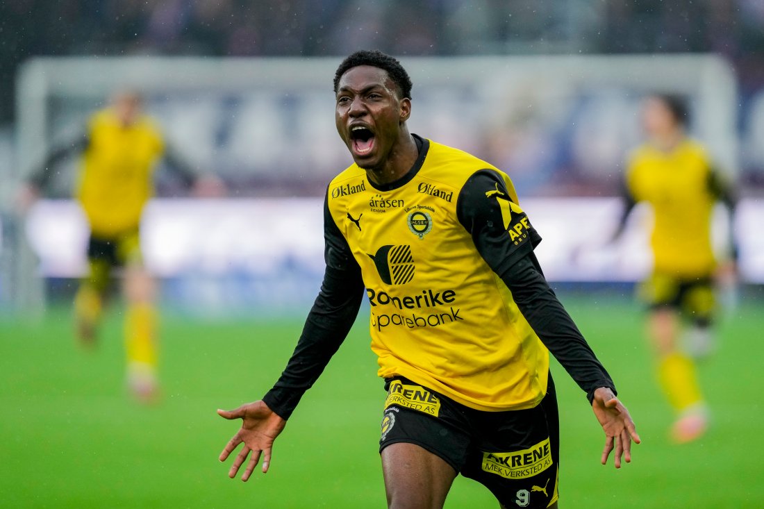 Full jubel. Kparobo Arierhi punkterer kampen på overtid. Foto: Javad Parsa / NTB