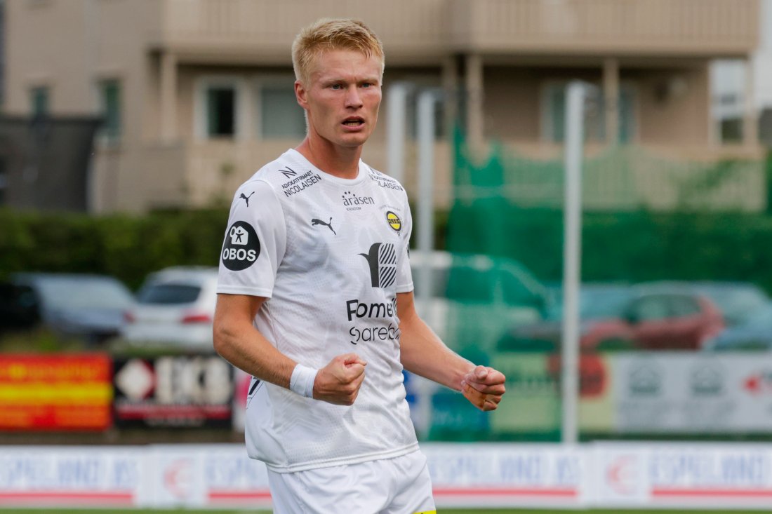 FLOTT SCORING: Kristoffer Tønnessen noterte seg for sin første scoring denne sesongen da han banket inn 1-0 etter 35 minutter i B&G Parken.