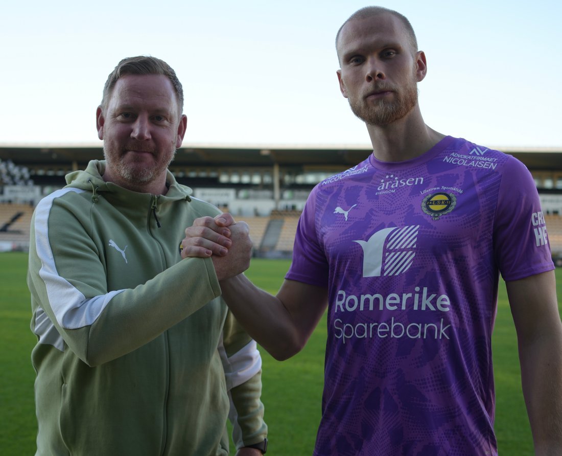 FORNØYD: Påtroppende sportssjef Espen Olsen (t.v) er fornøyd med at LSK har hentet Pontus Dahlberg fra IFK Göteborg foran comebacket i Eliteserien.