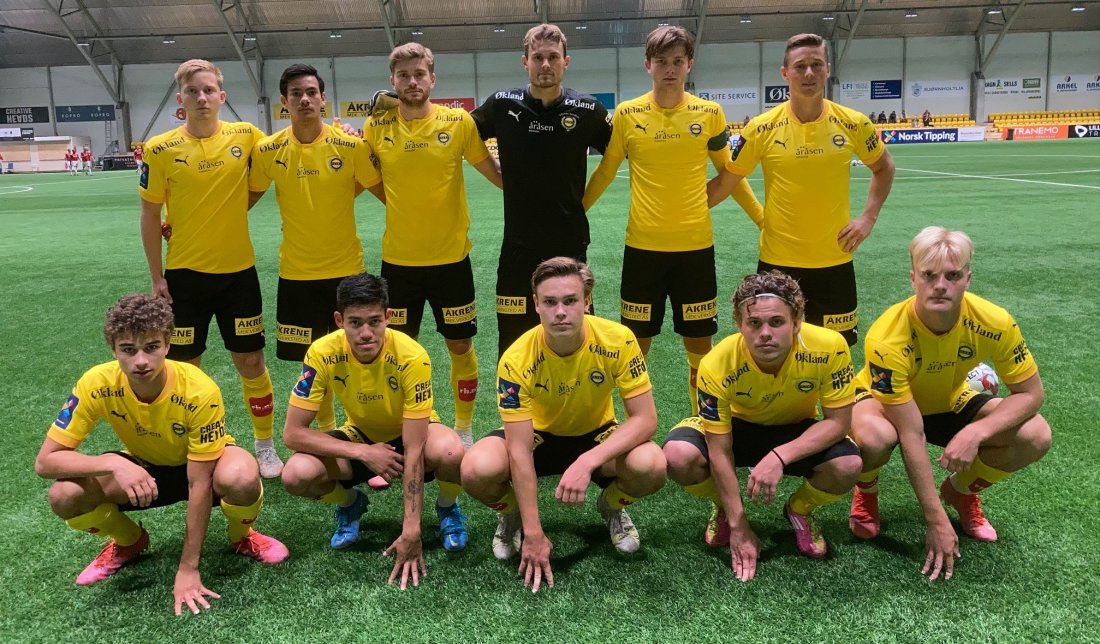 Bak fra venstre: Eskil Edh, Josef Baccay, Philip Slørdahl, Knut Skjærstein, Magnus Knudsen og Fredrik Krogstad. Foran fra venstre: Henrik Skogvold, Apipon Tongnoy, Martin Bergum, Tobias Svendsen og Jonatan Braut Brunes. (Foto: Arnfinn Fagerli)