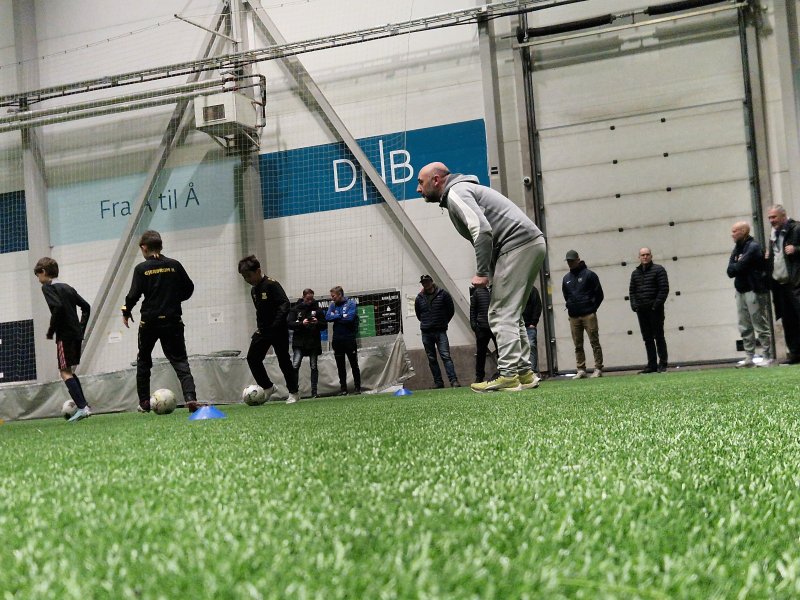 Gjerdrum stilte med objekter da LSK og Akershus Fotballkrets arrangerte trenerforum.
